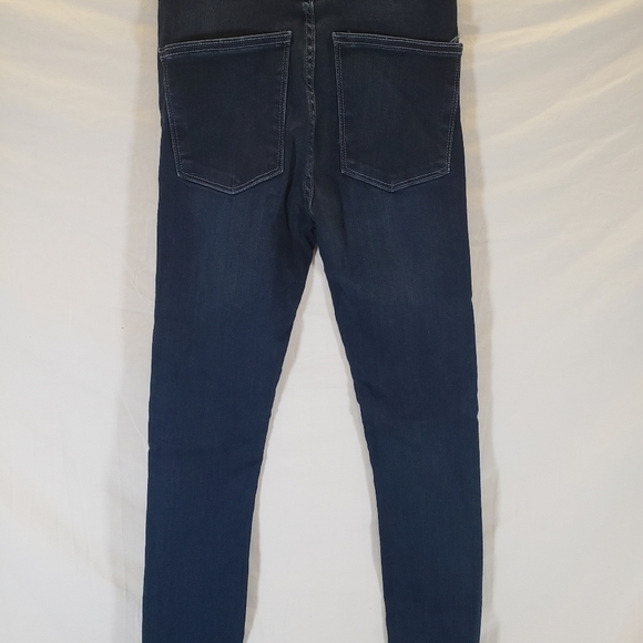 Zara Woman Dark Wash Skinny Jeans With Fringed Hem Sz 2 - Picture 7 of 7